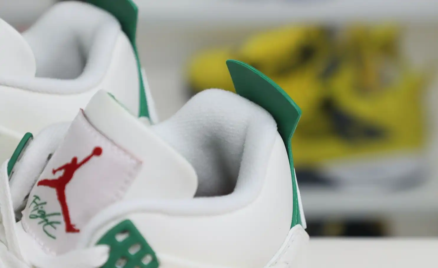NIKE SB X AIR JORDAN 4 RETRO 'PINE GREEN'