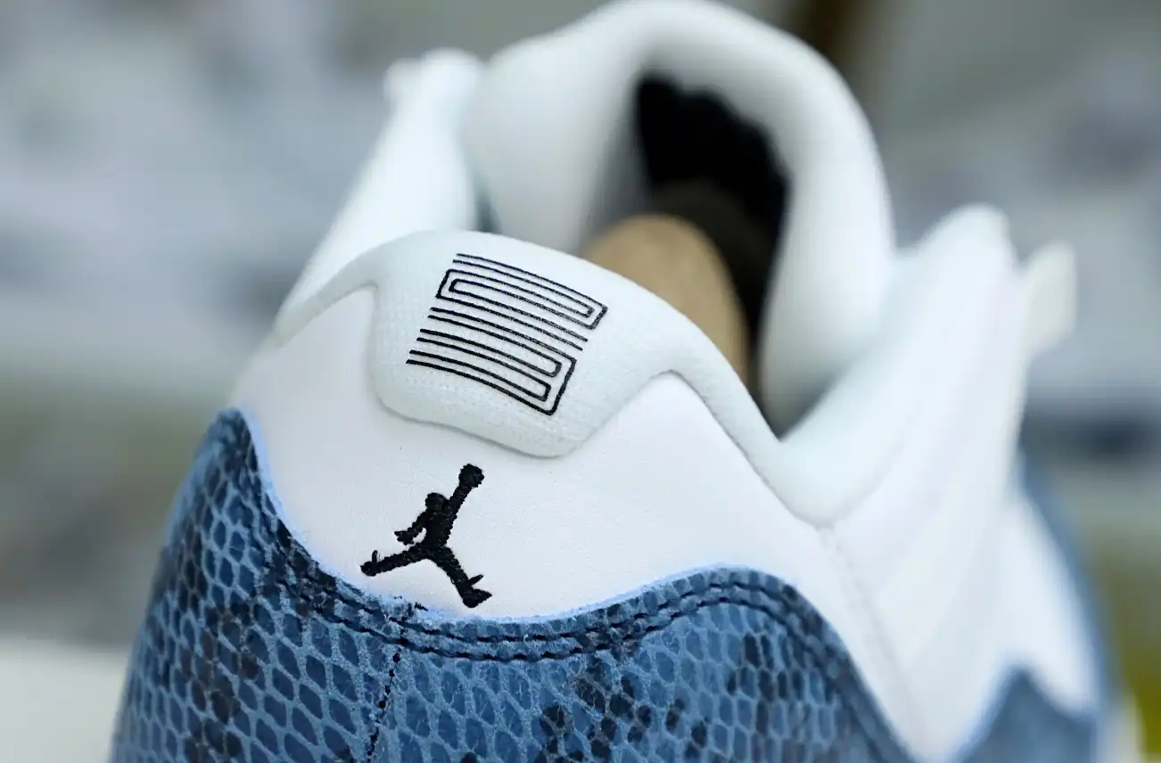 Jordan Air Jordan 11 “navy snakeskin”