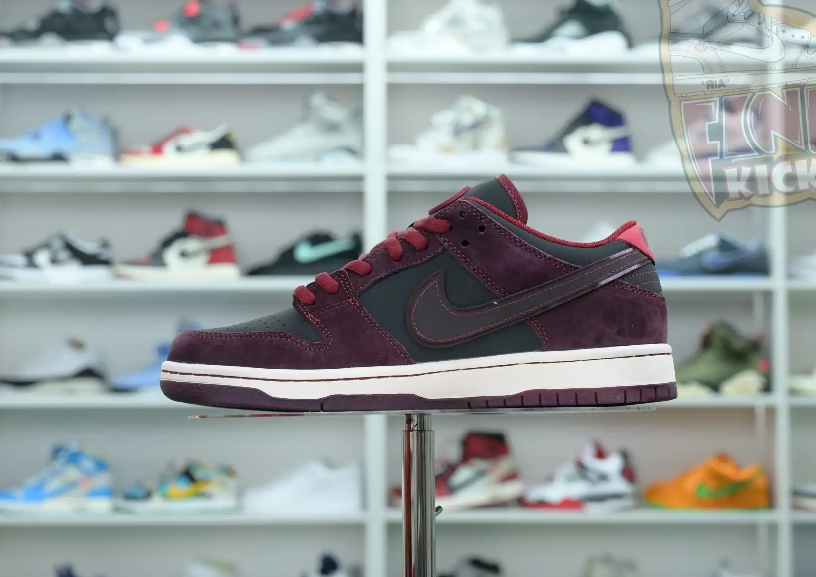 hype RIOT Skateshop x Nike SB Dunk Low