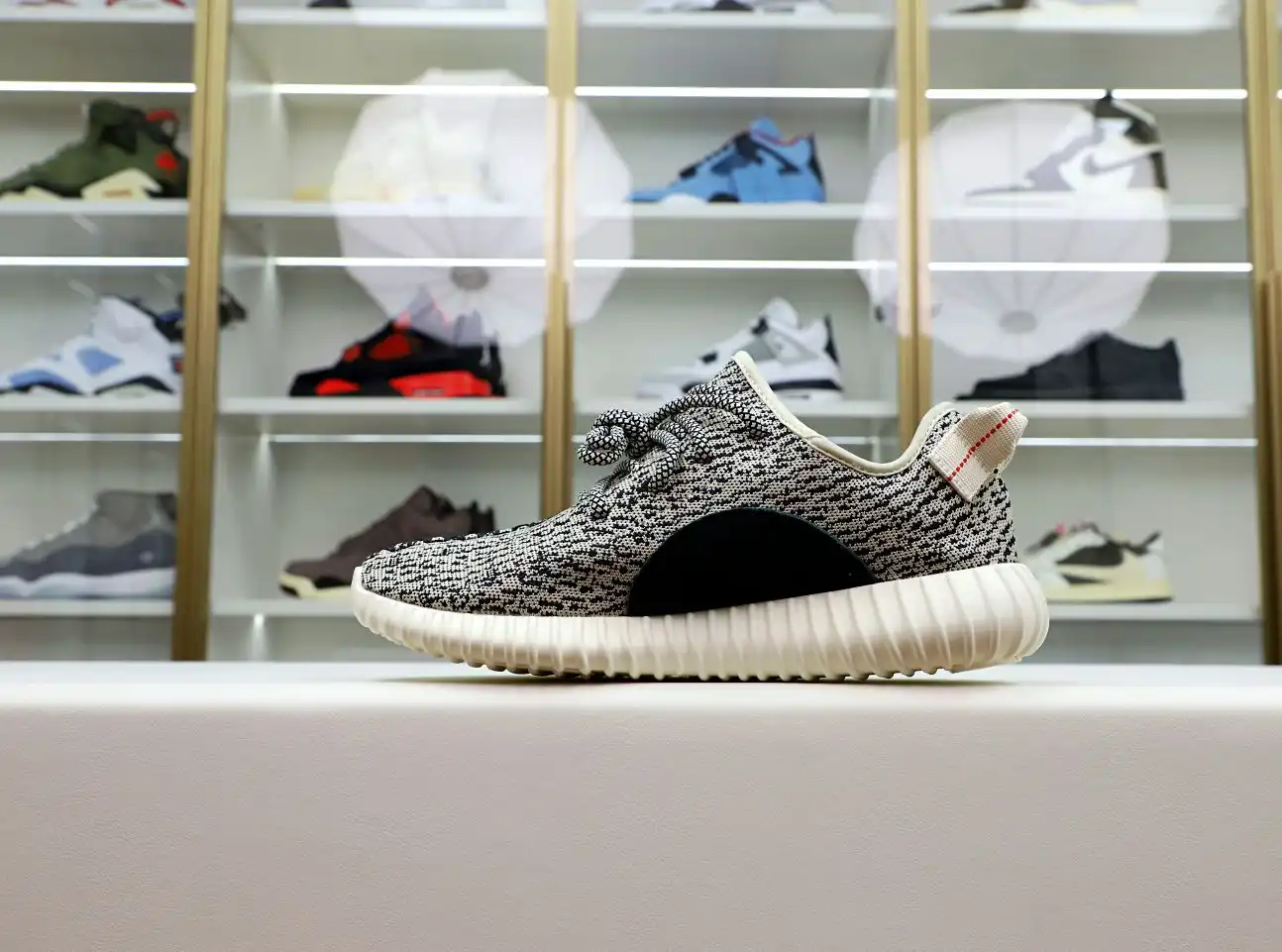 hype Yeezy boost 350 turtle dove