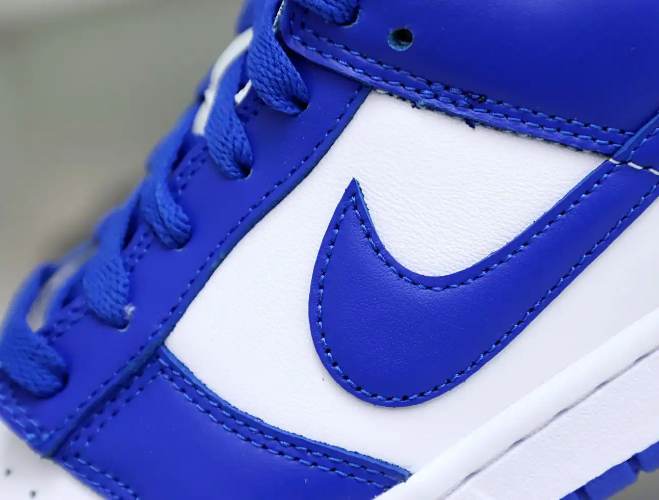 hype Nike Dunk Low  Kentucky