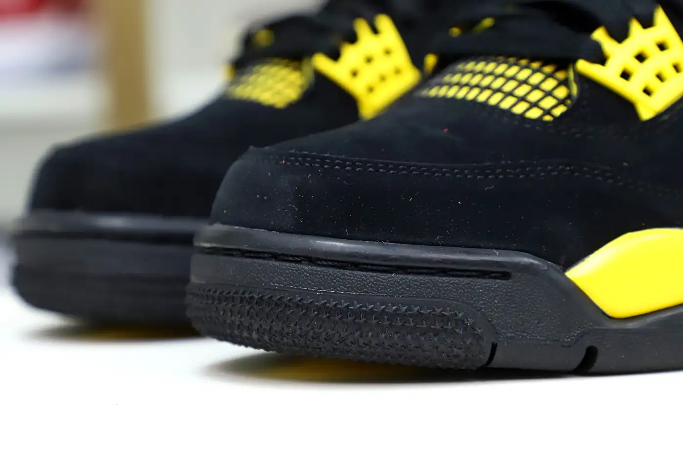 Jordan Air Jordan4 thunder  2023