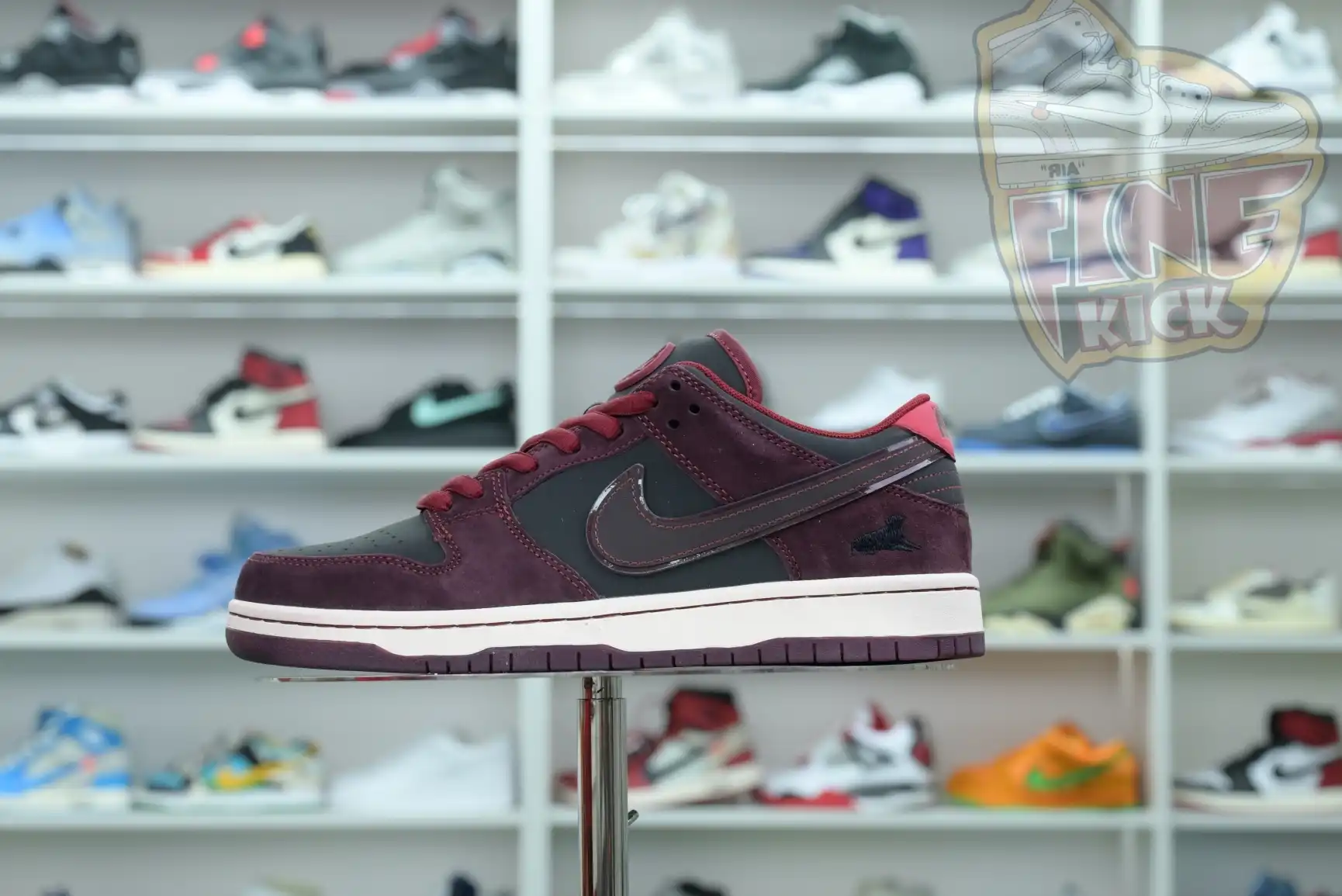 hype RIOT Skateshop x Nike SB Dunk Low