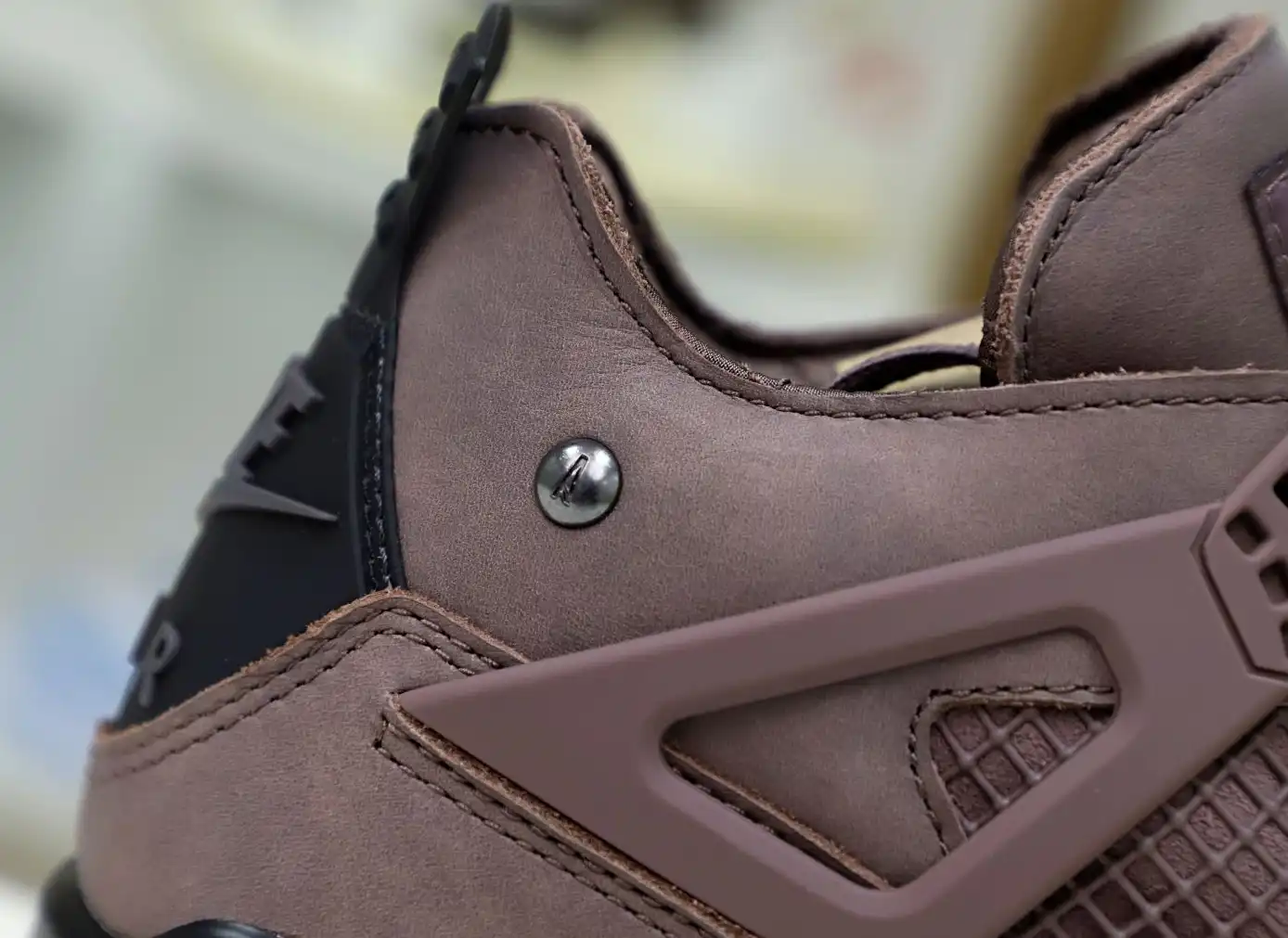 AIR JORDAN 4 AM