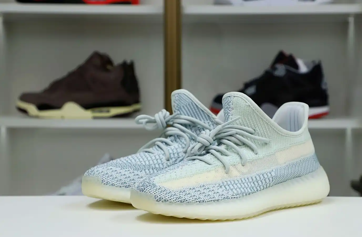 hype YEEZY BOOST 350 V2 'CLOUD WHITE NON-REFLECTIVE'