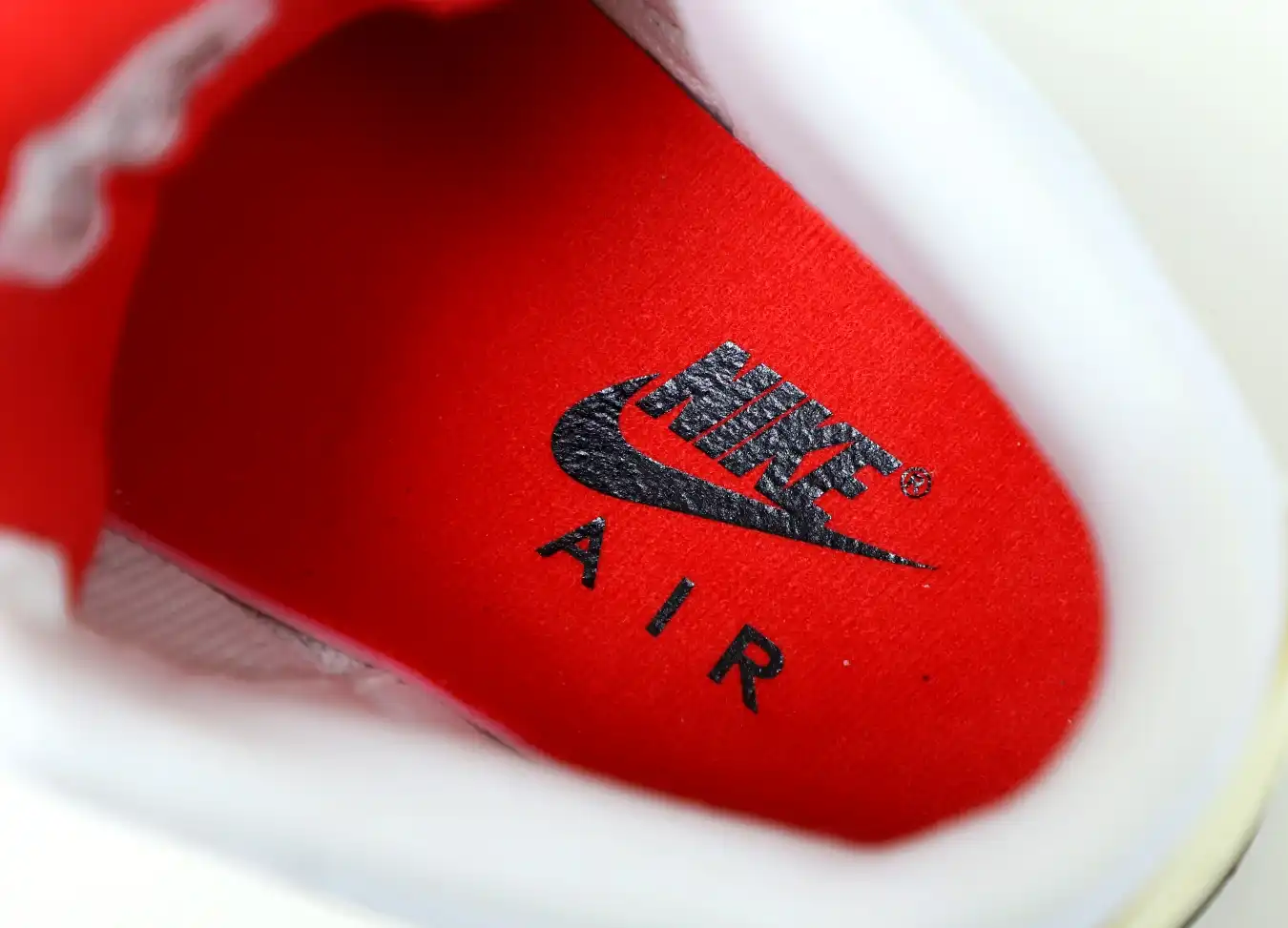 AIR JORDAN 3 