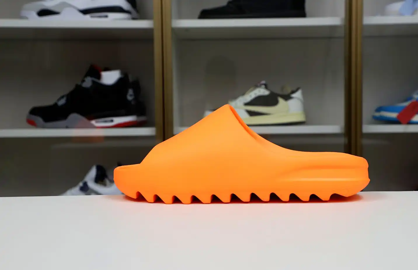 hype YEEZY SLIDES GZ0953