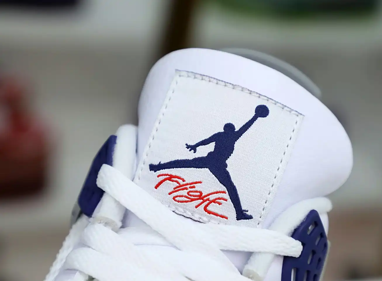 AIR JORDAN 4 RETRO 