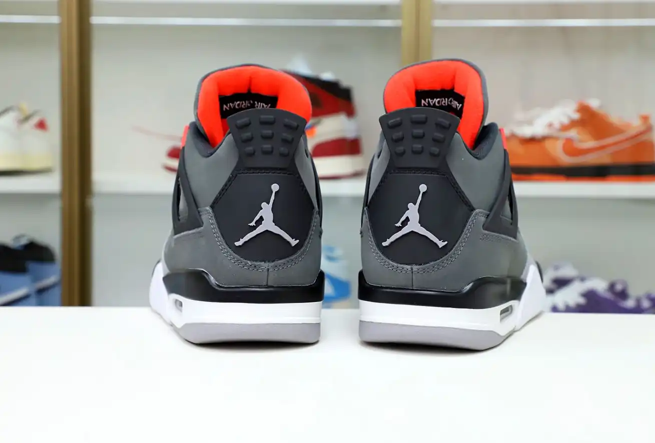 AIR JORDAN 4 INFRARED