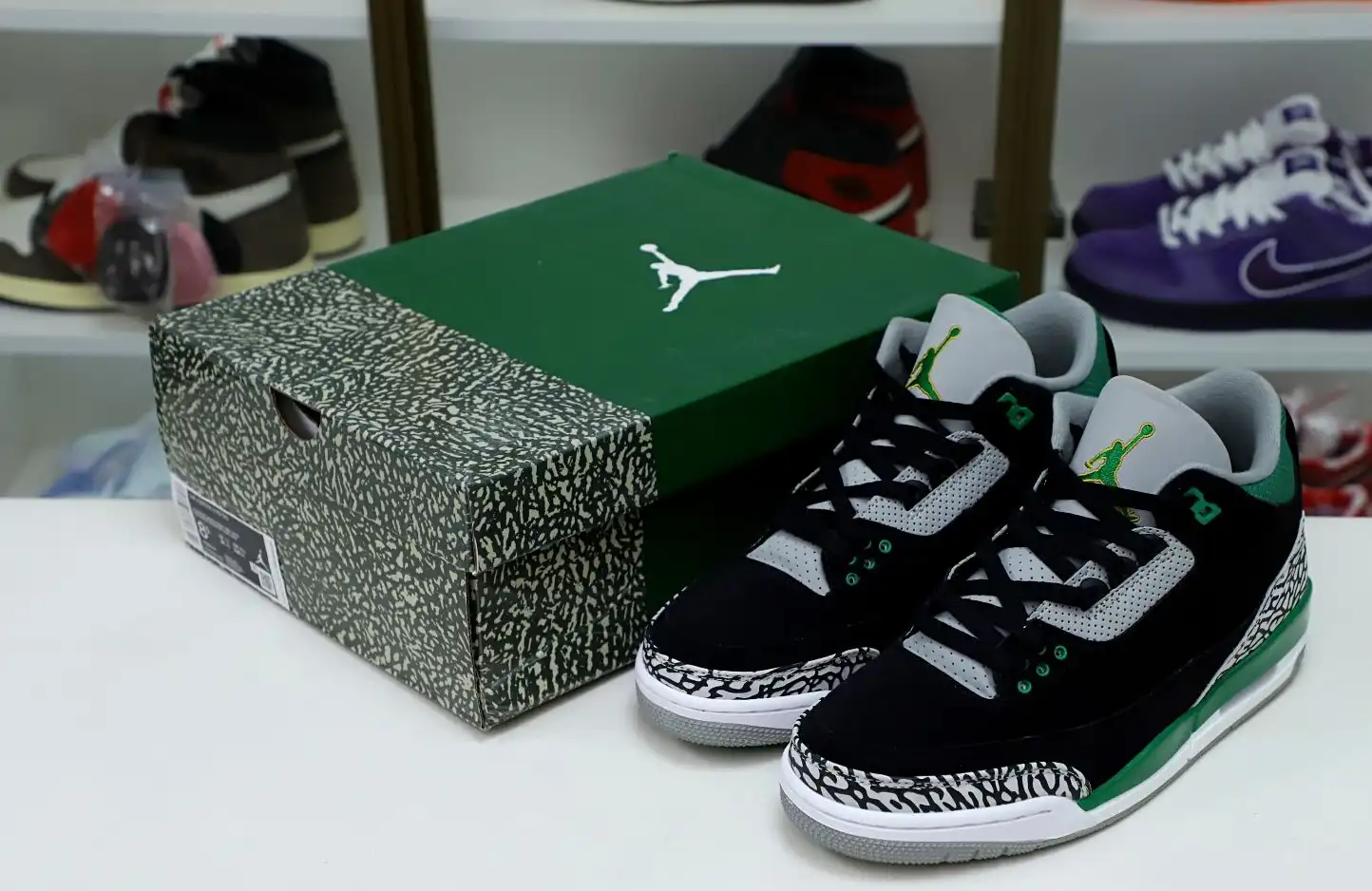 AIR JORDAN 3 PINE GREEN