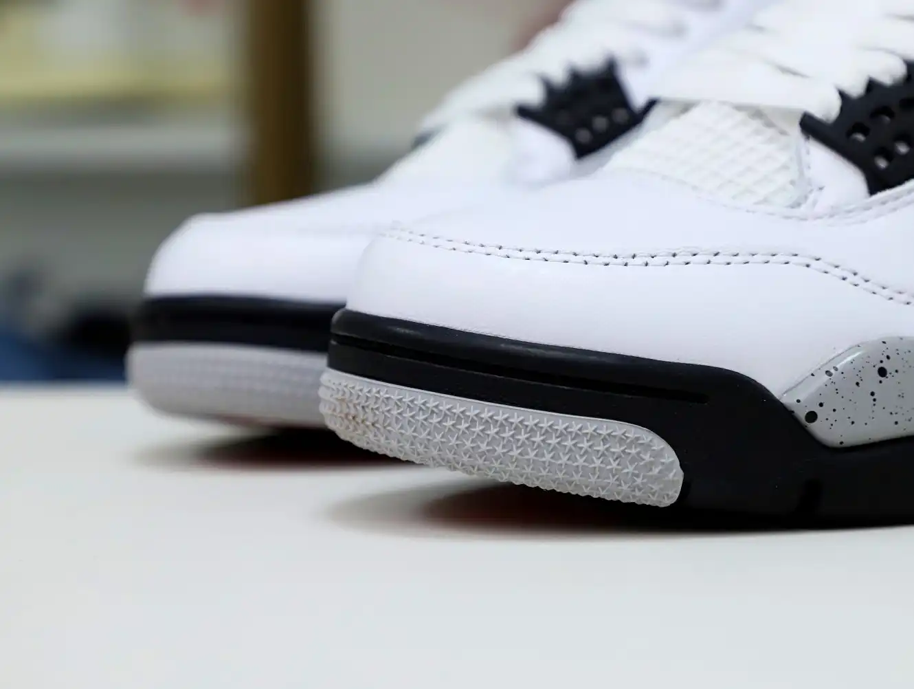 Air Jordan 4 Retro White Cement