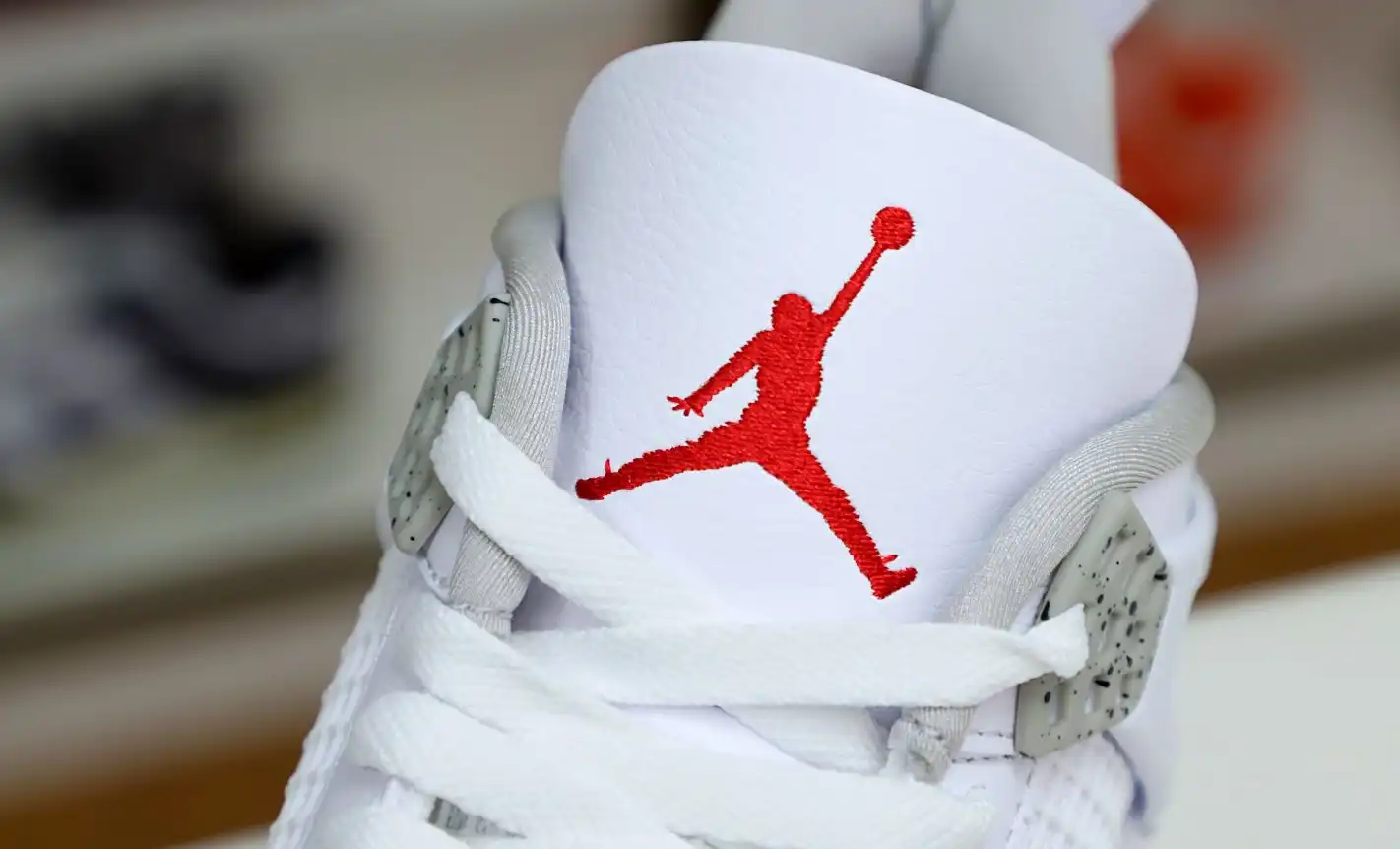 AIR JORDAN 4 RETRO 'WHITE OREO'