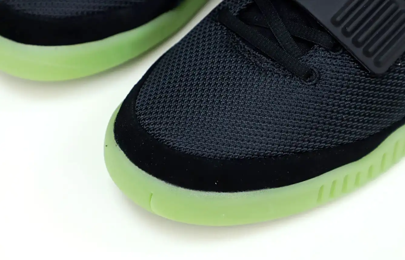 hype Nike Air Yeezy 2 solar red