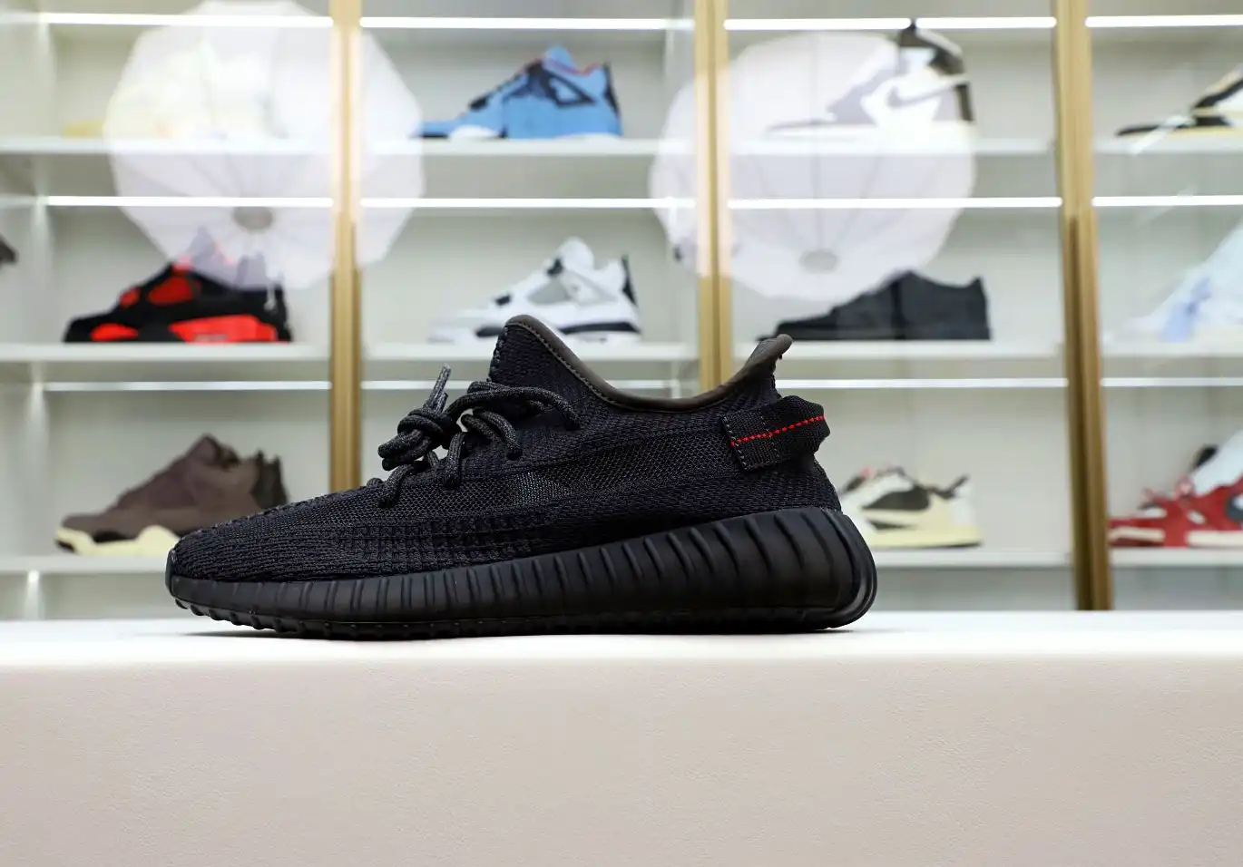 hype YEEZY BOOST 350 V2 'BLACK NON-REFLECTIVE'