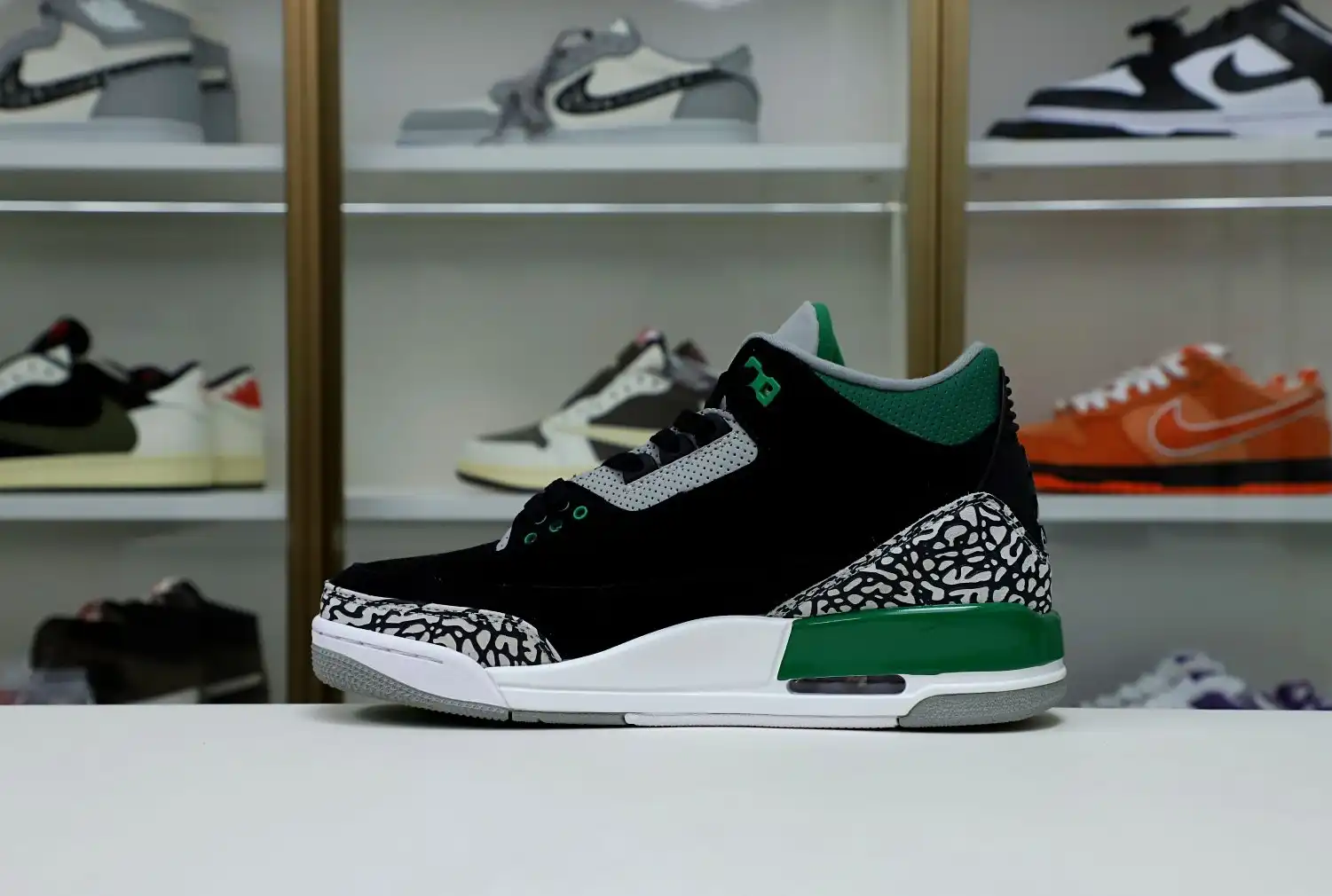 AIR JORDAN 3 PINE GREEN