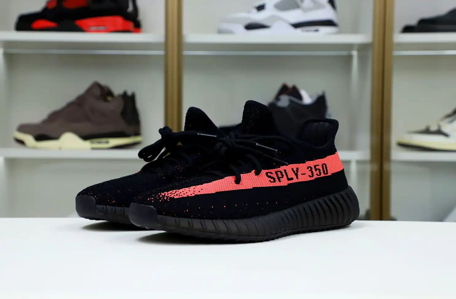 hype YEEZY BOOST 350 V2 'RED'