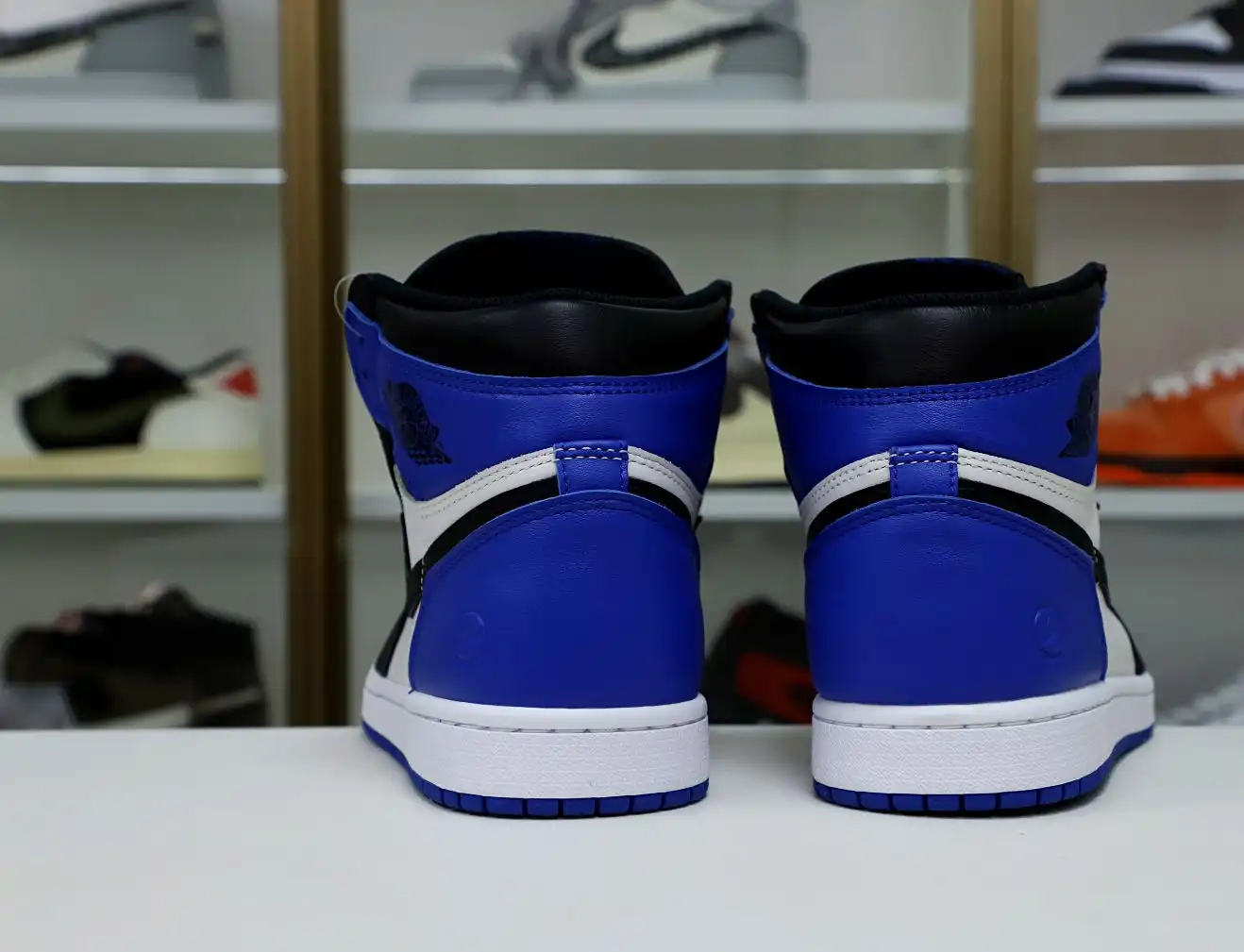 FRAGMENT DESIGN X AIR JORDAN 1 RETRO HIGH