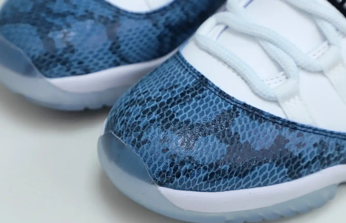 Jordan Air Jordan 11 “navy snakeskin”