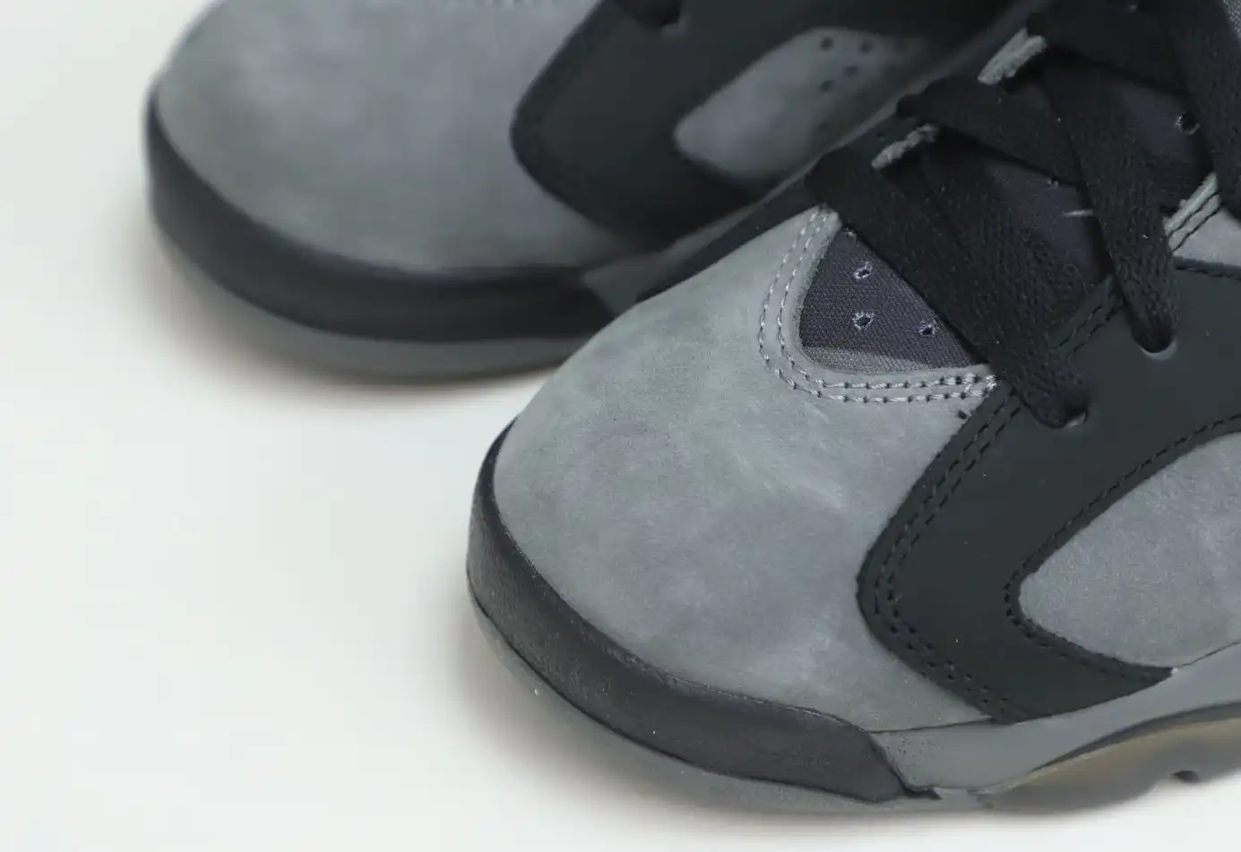 PARIS SAINT-GERMAIN X AIR JORDAN 6 RETRO 'IRON GREY'