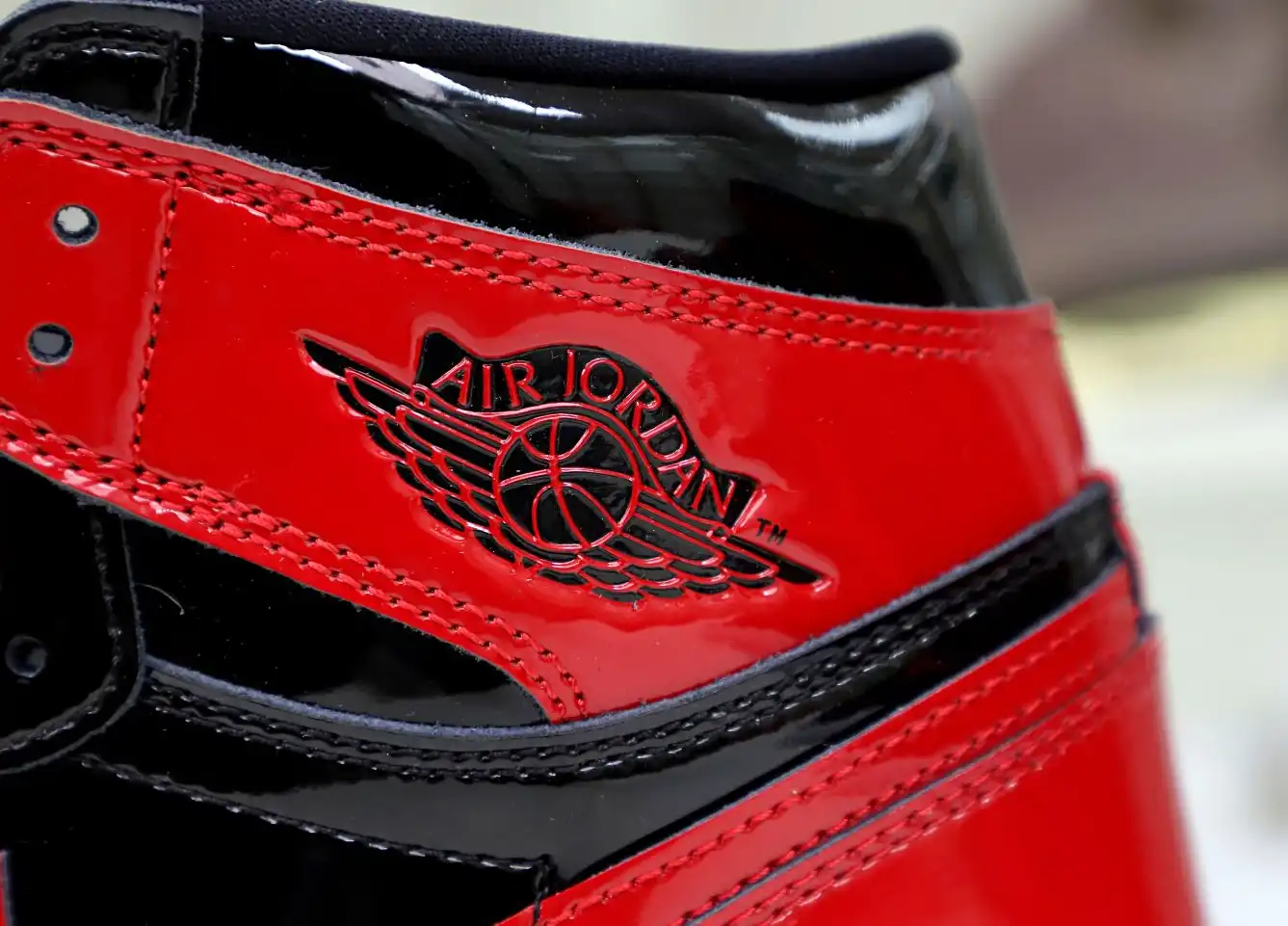 AIR JORDAN 1 HIGH OG BRED PATENT