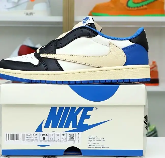 FRAGMENT DESIGN X TRAVIS SCOTT X AIR JORDAN 1 LOW