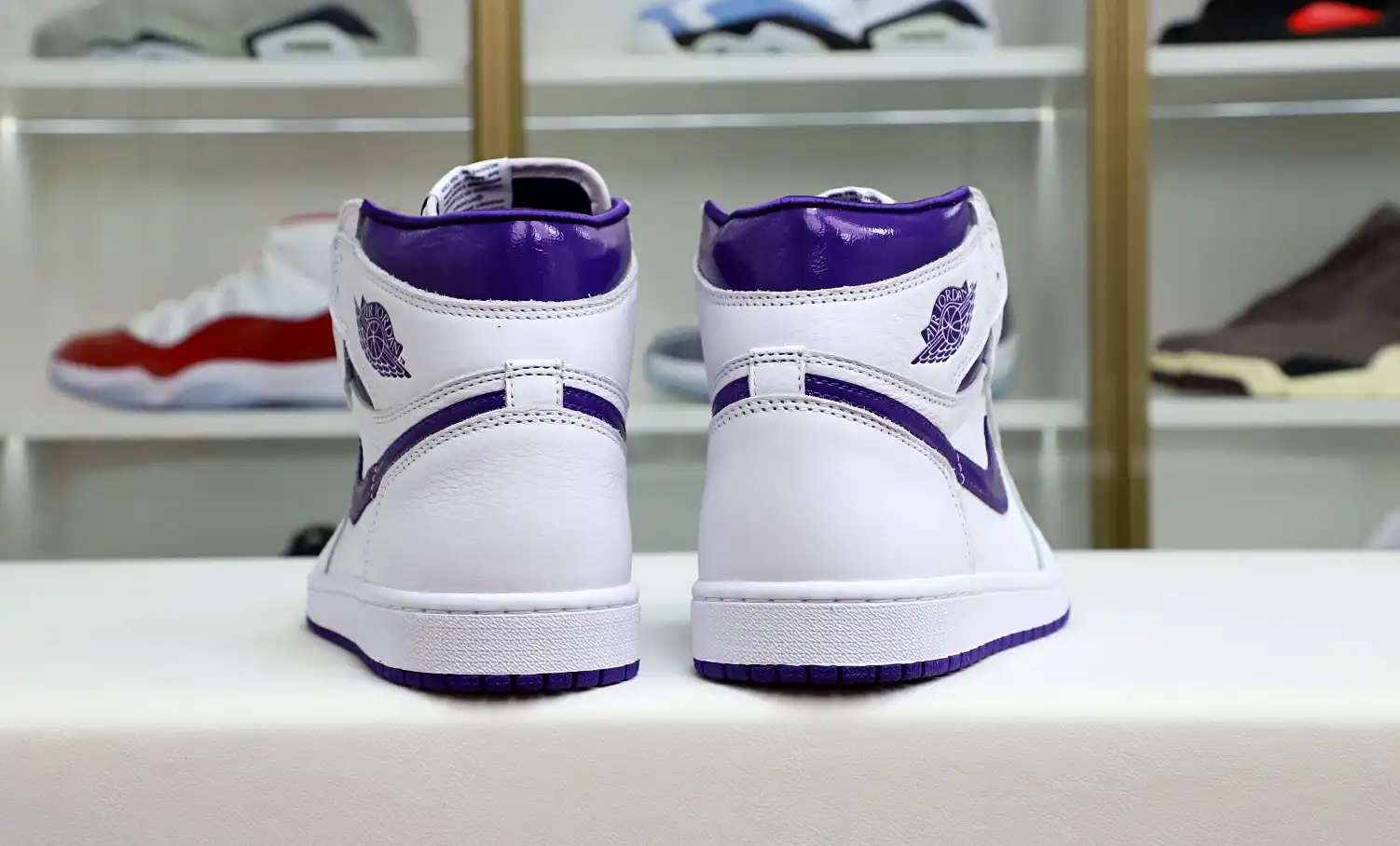 Air Jordan 1 High OG Court Purple
