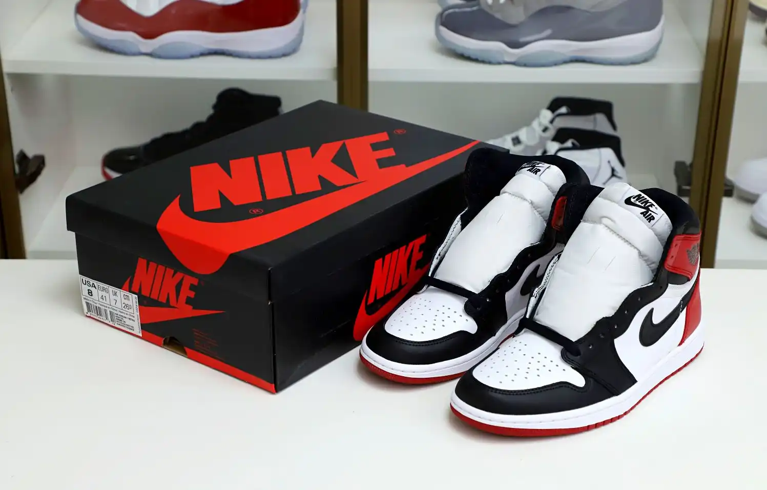 Air Jordan 1 Retro Black Toe (2016)