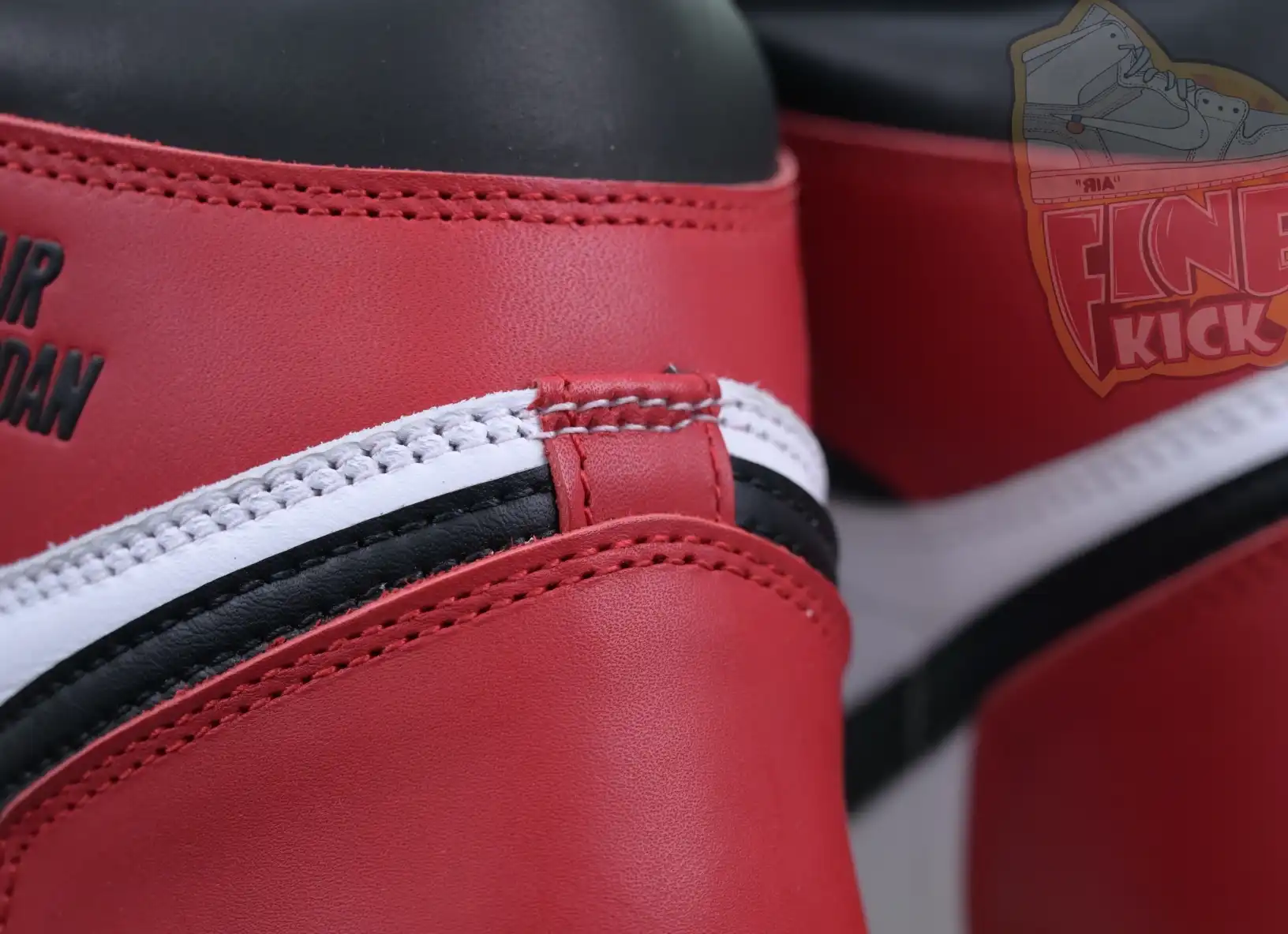 Jordan Air Jordan 1High OG“Black Toe Reimagined”