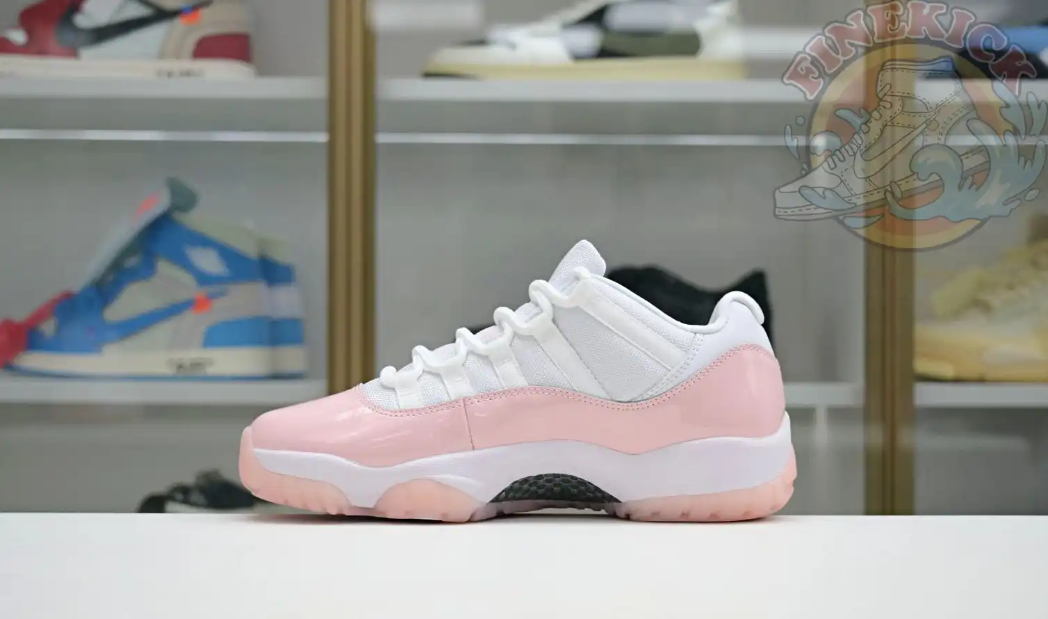 Jordan Air Jordan 11 Low WMNS