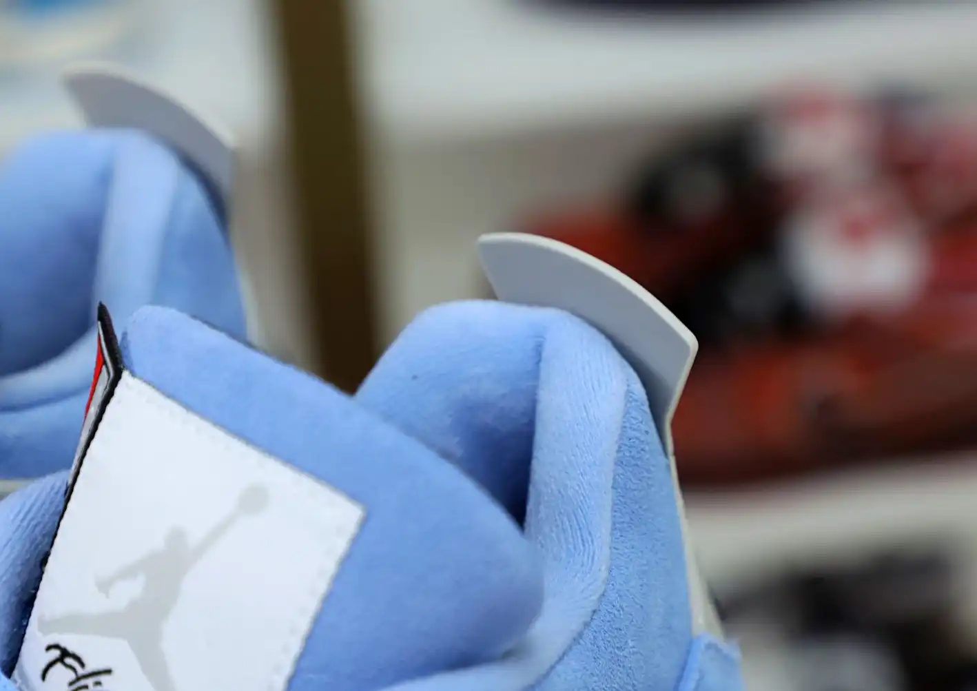 AIR JORDAN 4 UNIVERSITY BLUE