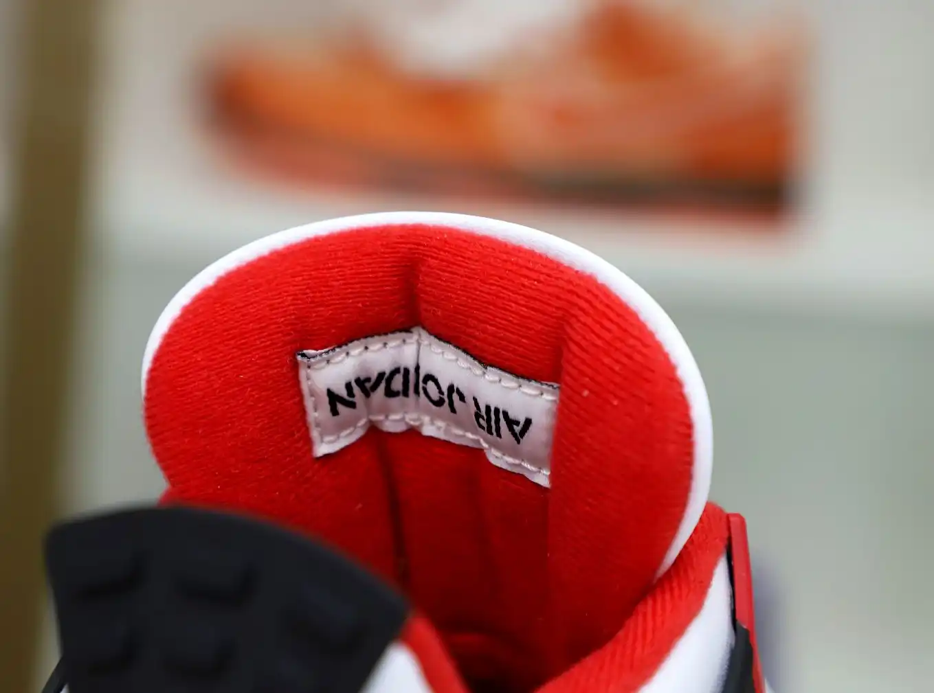 AIR JORDAN 4 RETRO 'FIRE RED' 2012