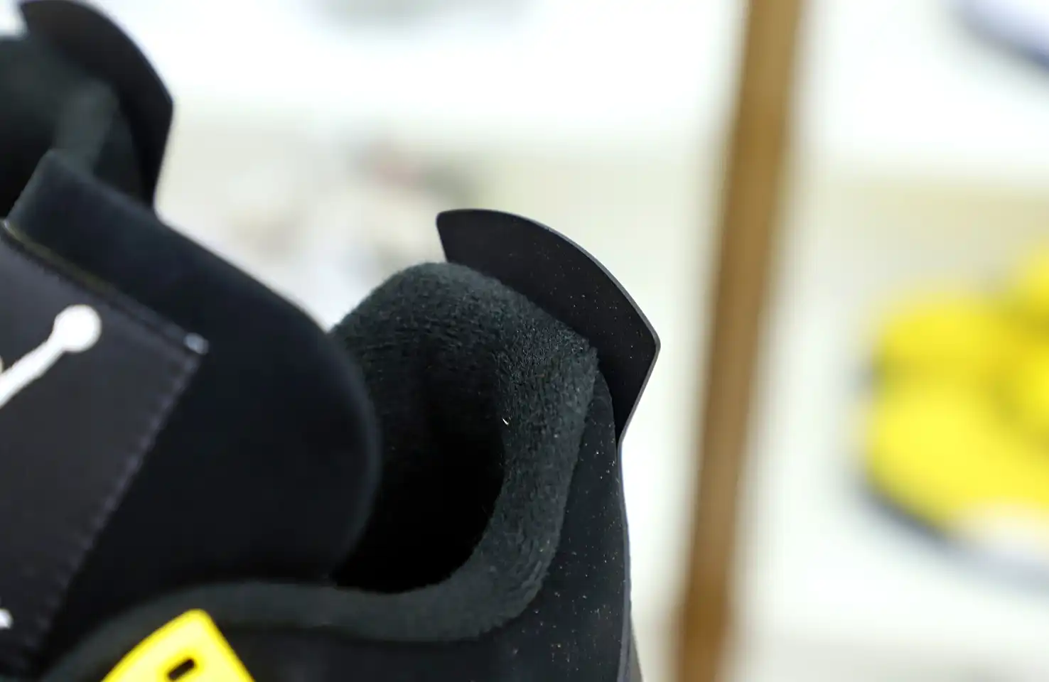 Jordan Air Jordan4 thunder  2023