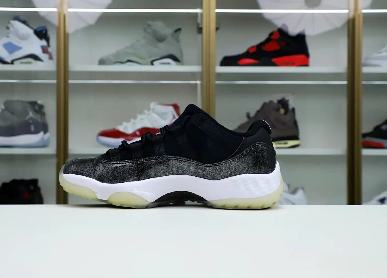 Jordan Air Jordan 11 retro low barons
