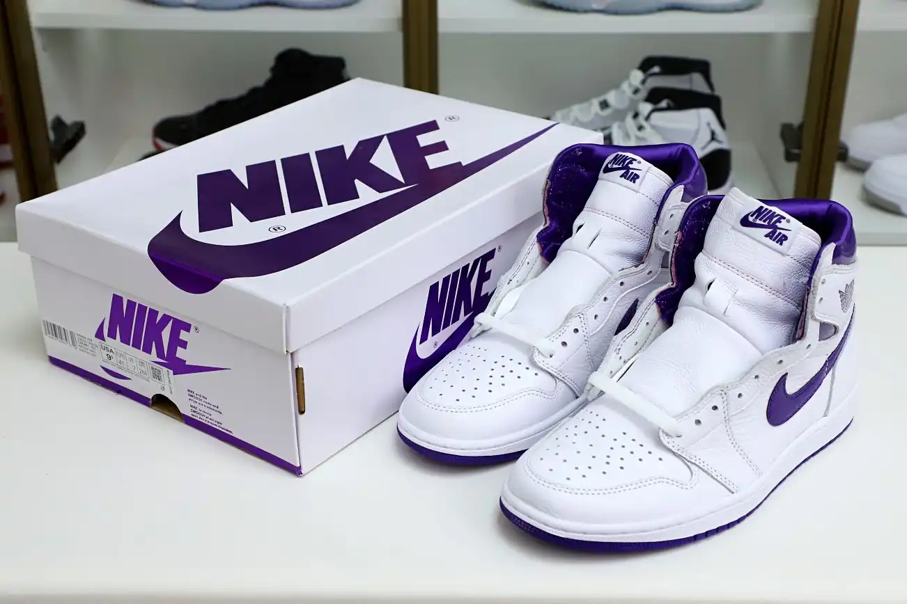 Air Jordan 1 High OG Court Purple