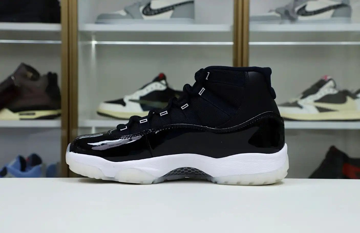 AIR JORDAN 11 RETRO 'JUBILEE   25TH