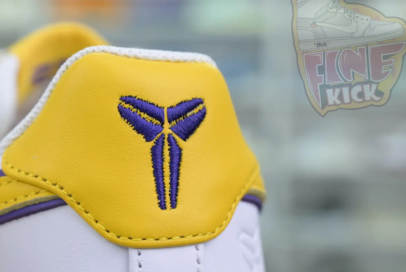 hype Kobe Bryant x Nike Air Force 1