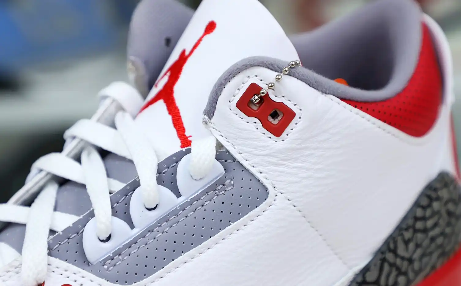 AIR JORDAN 3RETRO