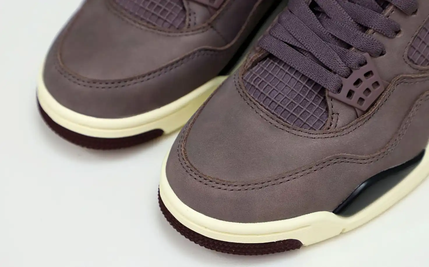 AIR JORDAN 4 AM