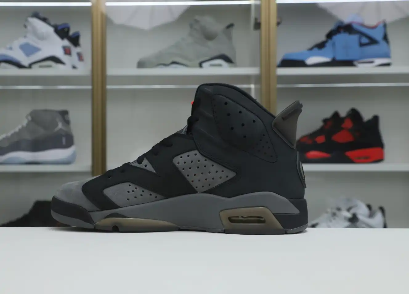 PARIS SAINT-GERMAIN X AIR JORDAN 6 RETRO 'IRON GREY'