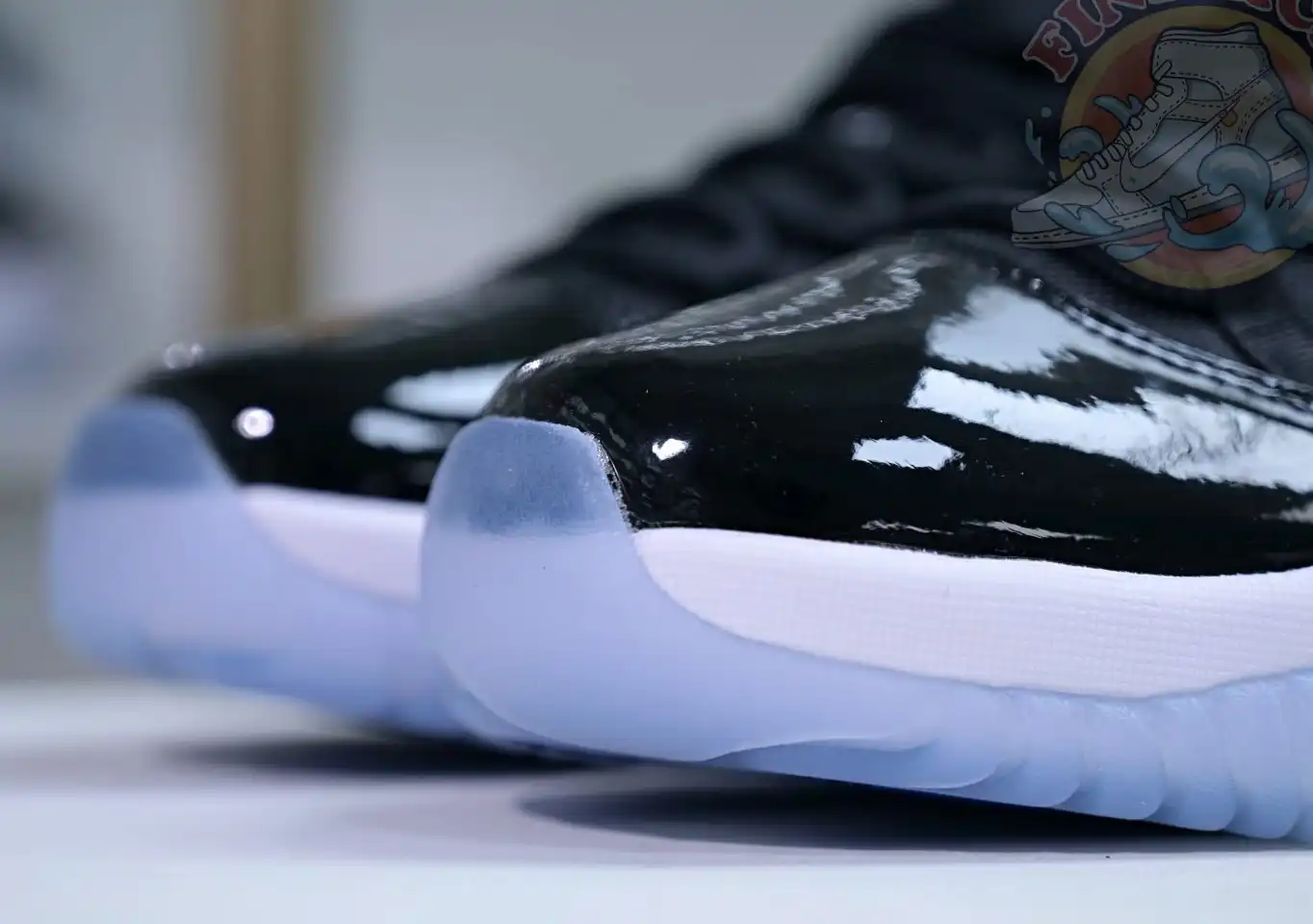 Air Jordan 11 Low 
