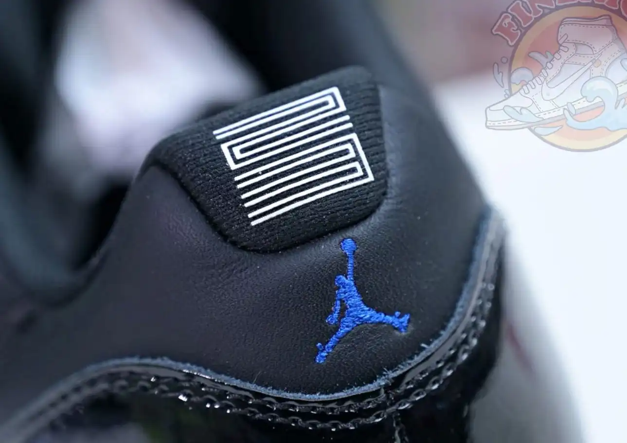 Air Jordan 11 Low 