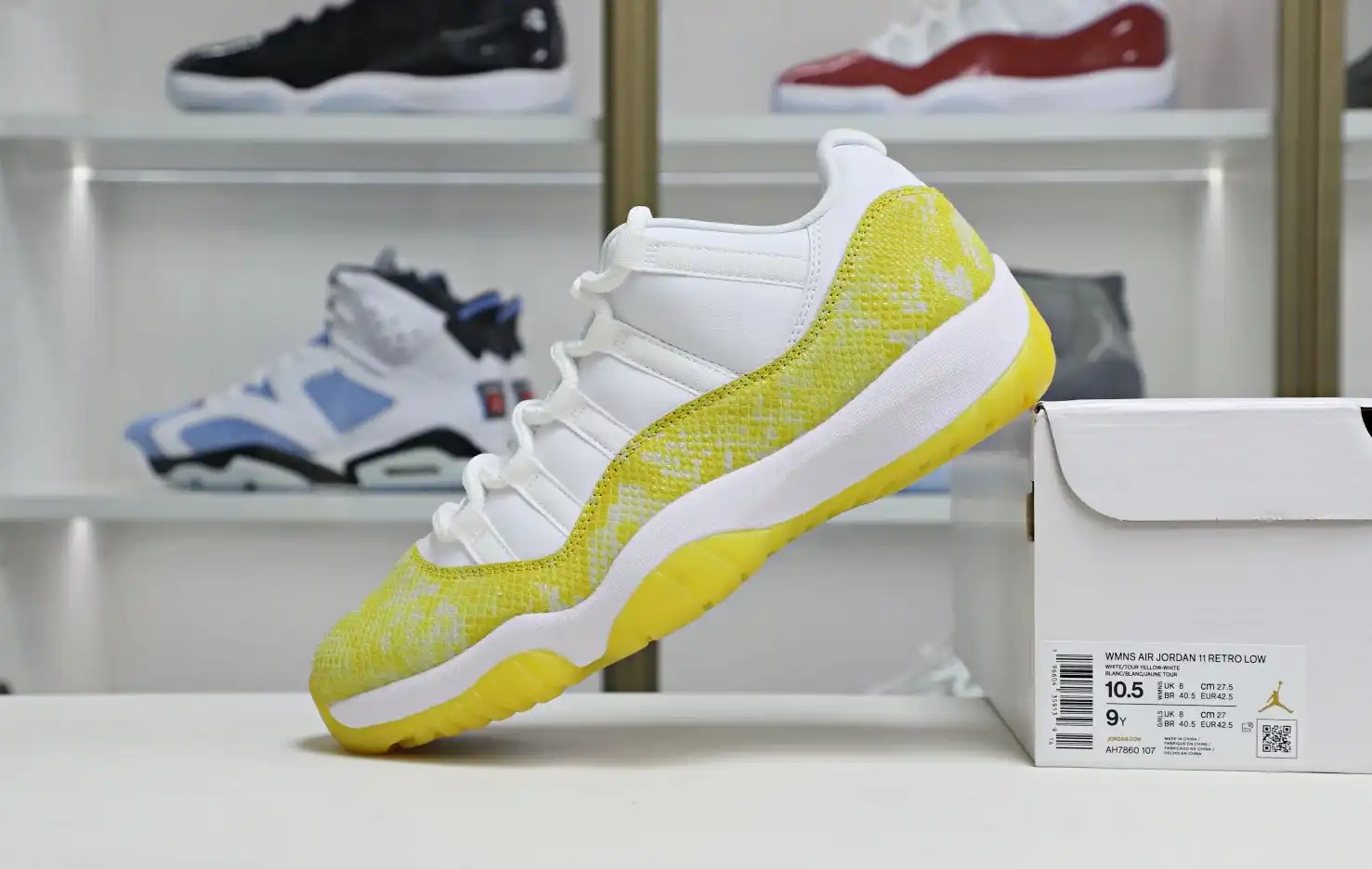 Air Jordan 11 Retro Low