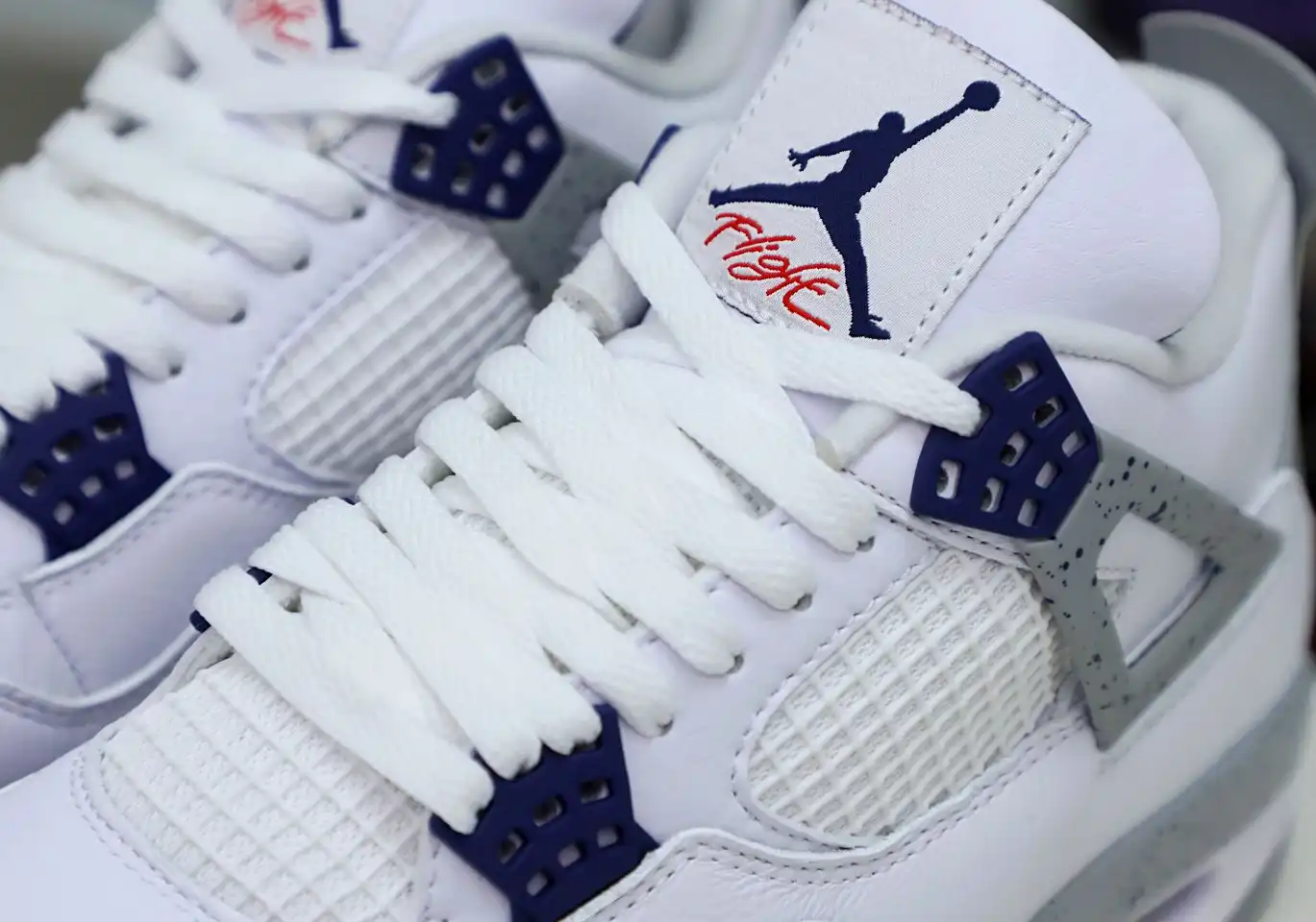 AIR JORDAN 4 RETRO 