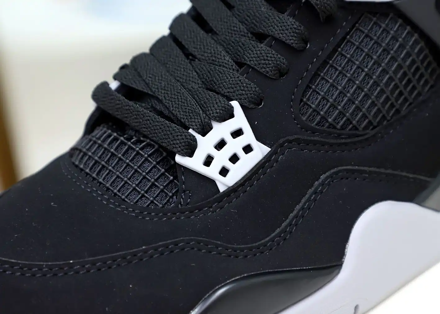 AIR JORDAN 4 RETRO OG 'BRED' 2019
