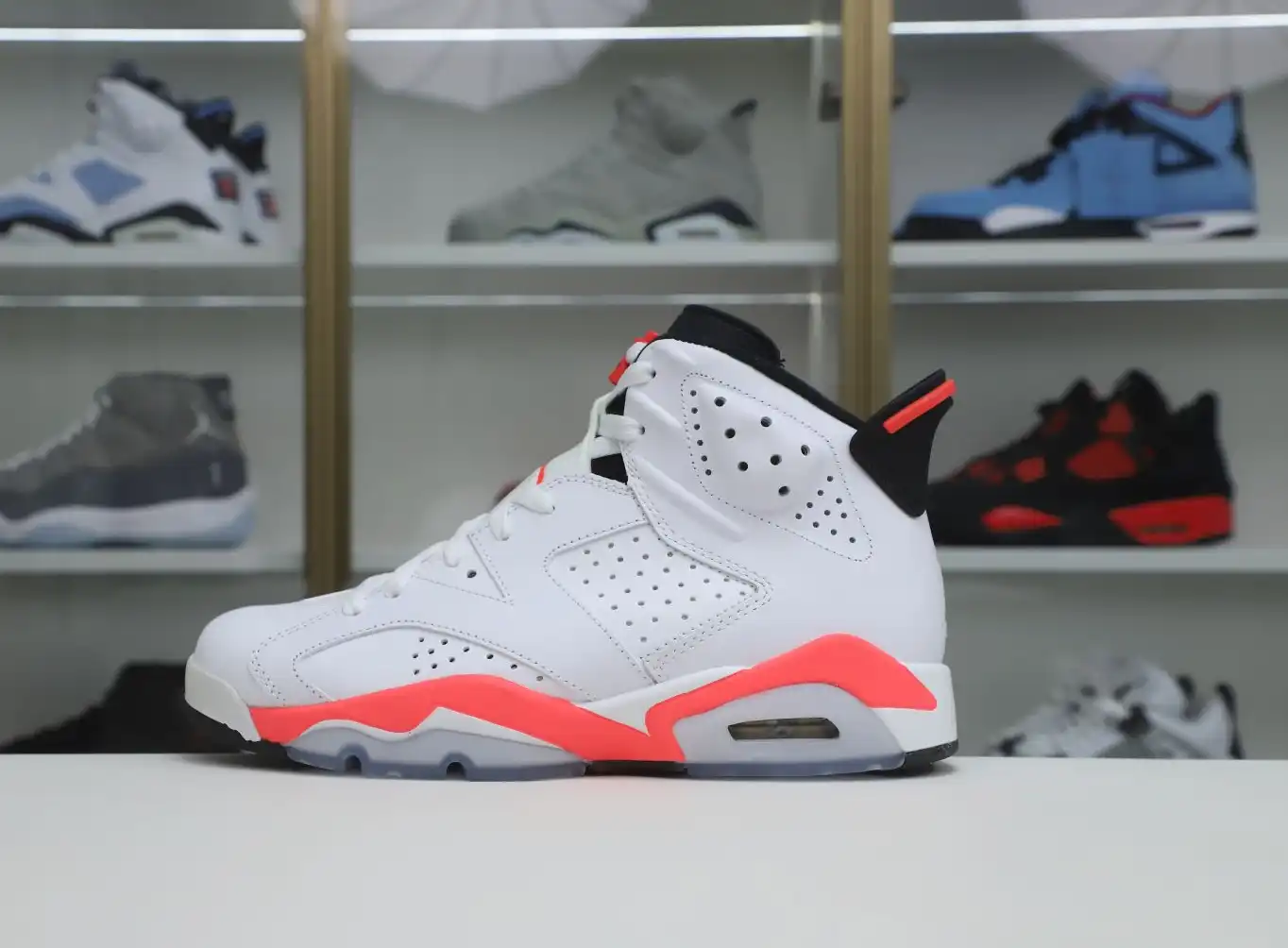 Air Jordan 6 Retroinfrared White