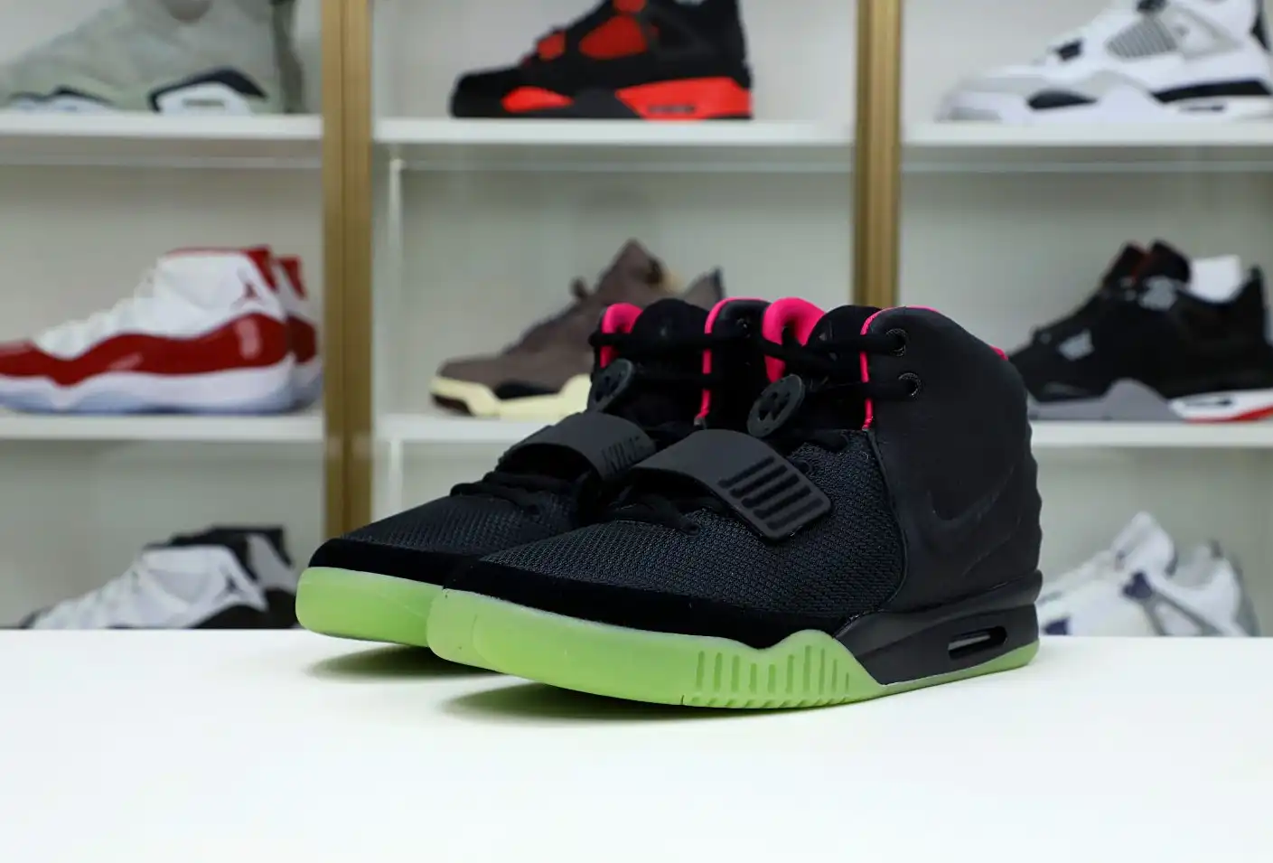 hype Nike Air Yeezy 2 solar red