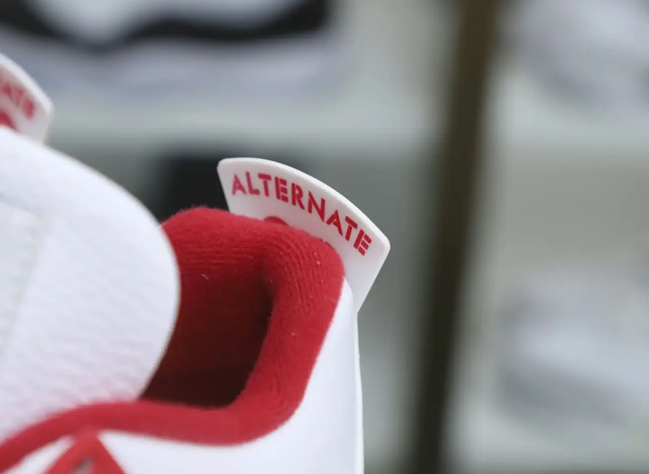 AIR JORDAN4 RETRO ALTERNATE 89