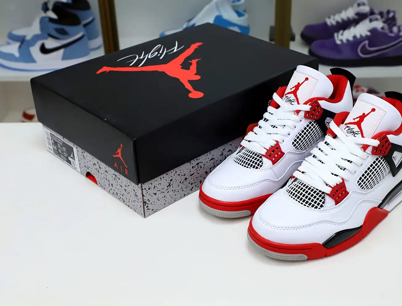 AIR JORDAN 4 RETRO 'FIRE RED' 2012