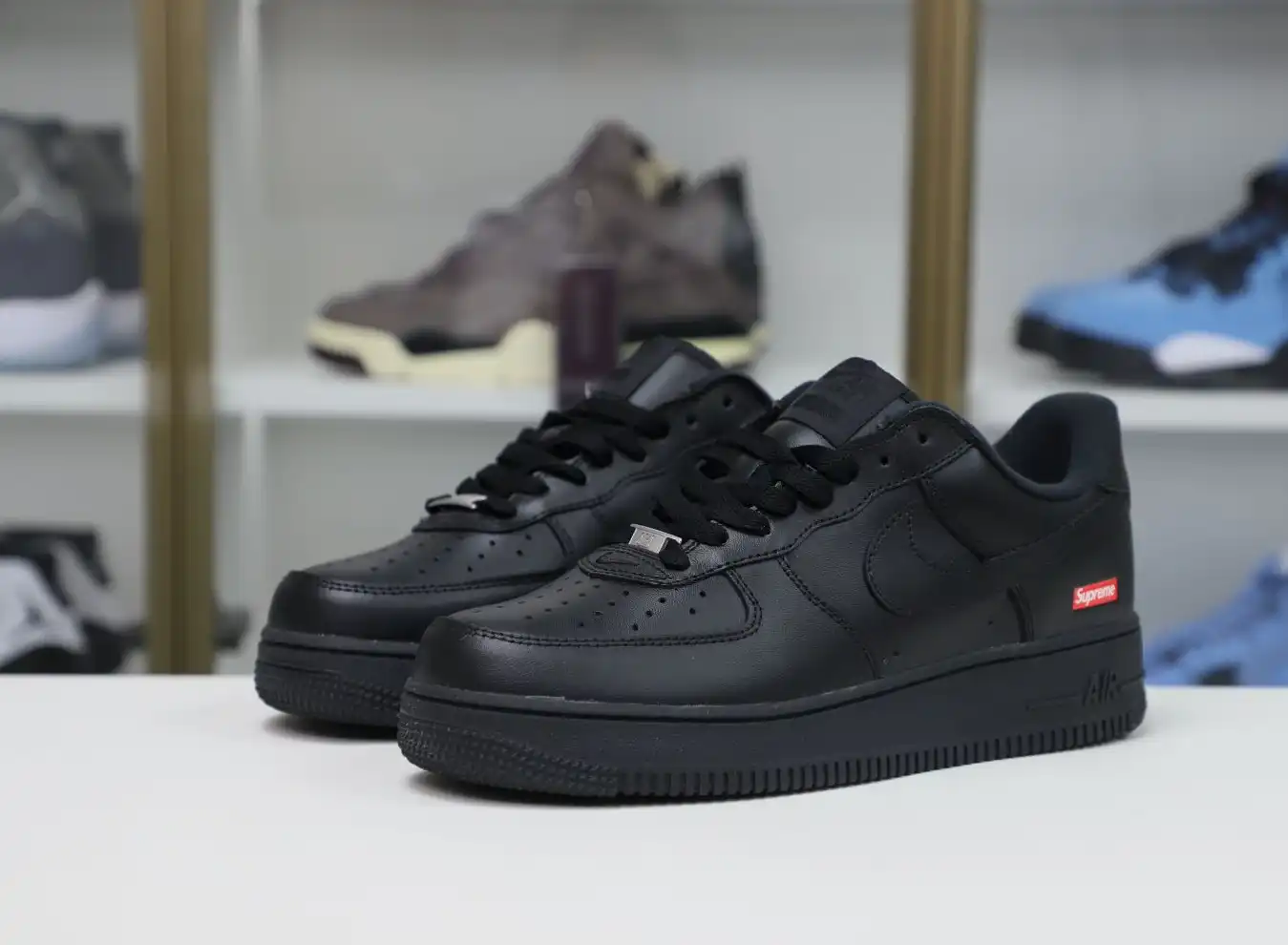 hype Supreme Nike Air Force 1 Low 