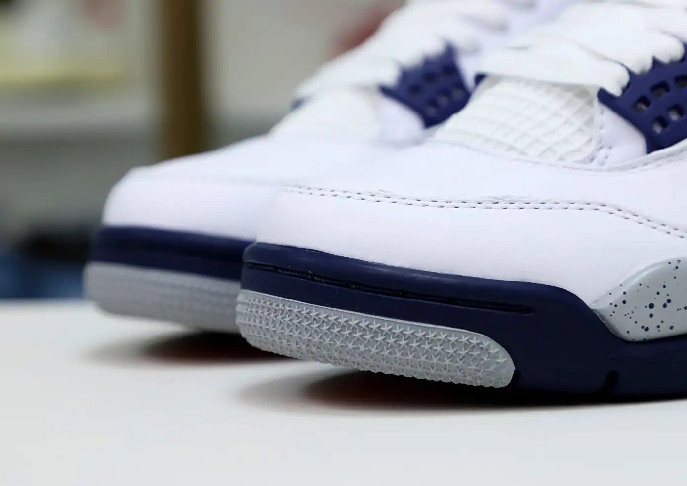 AIR JORDAN 4 RETRO 